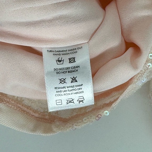 🌸 Lucy in the Sky Iridescent Sequin Bodycon Dress – Size Small - Picture 8 of 9